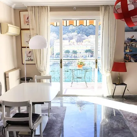 Neptune Sea View *