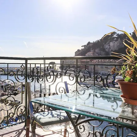 Neptune Sea View Apartment
